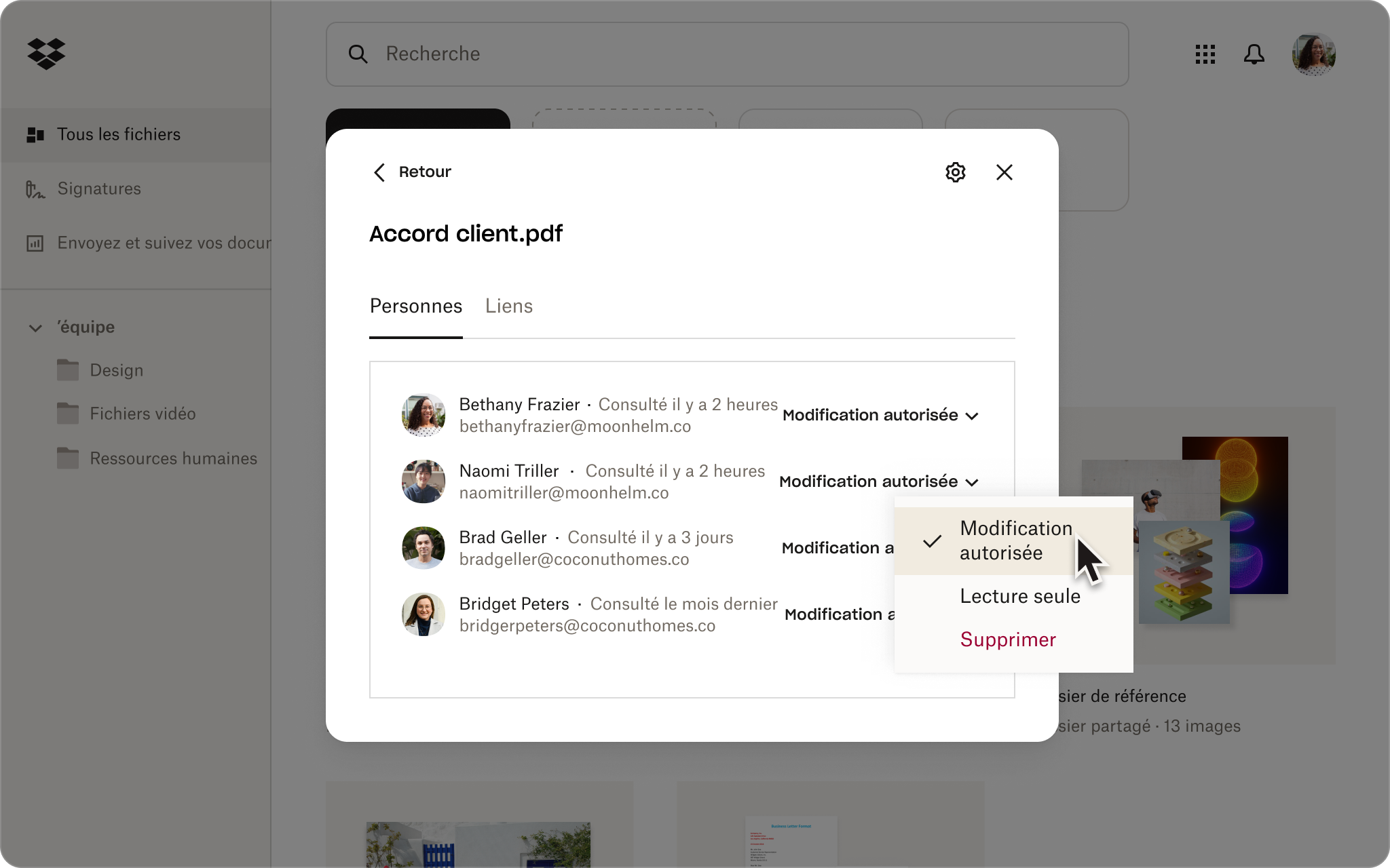 Une capture d’écran de l’interface utilisateur de Dropbox montre les autorisations utilisateur pour un fichier « Contrat client.pdf » fichier, avec une liste déroulante sélectionnant « Peut modifier ».