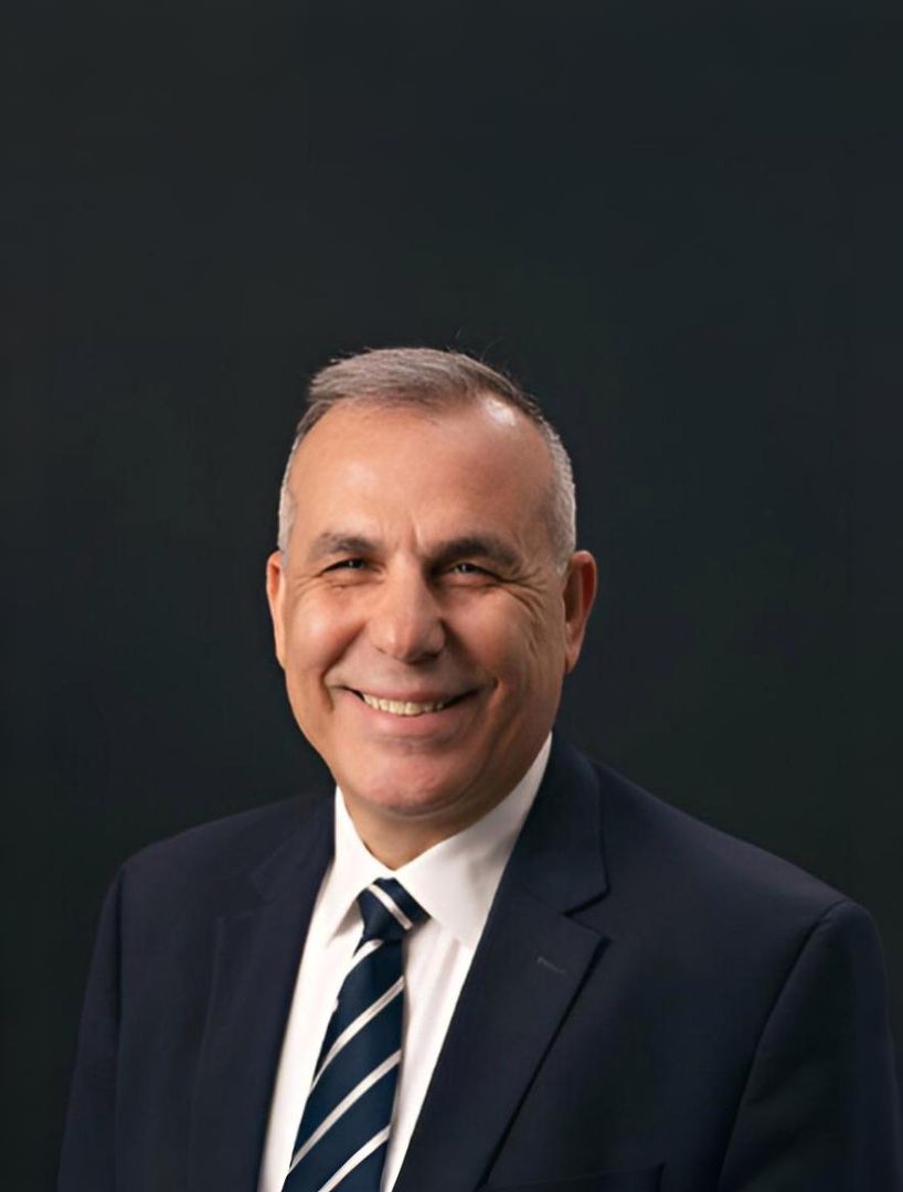 Headshot of Elias Eldayrie