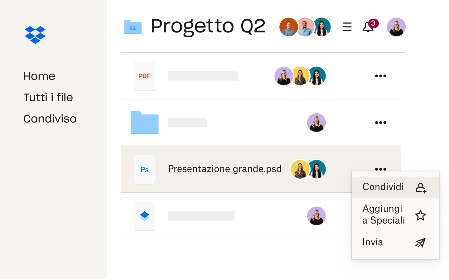 Un utente che condivide un file dalla sua cartella Dropbox