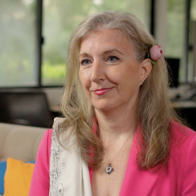 ジェニファー・クライマー氏の顔写真