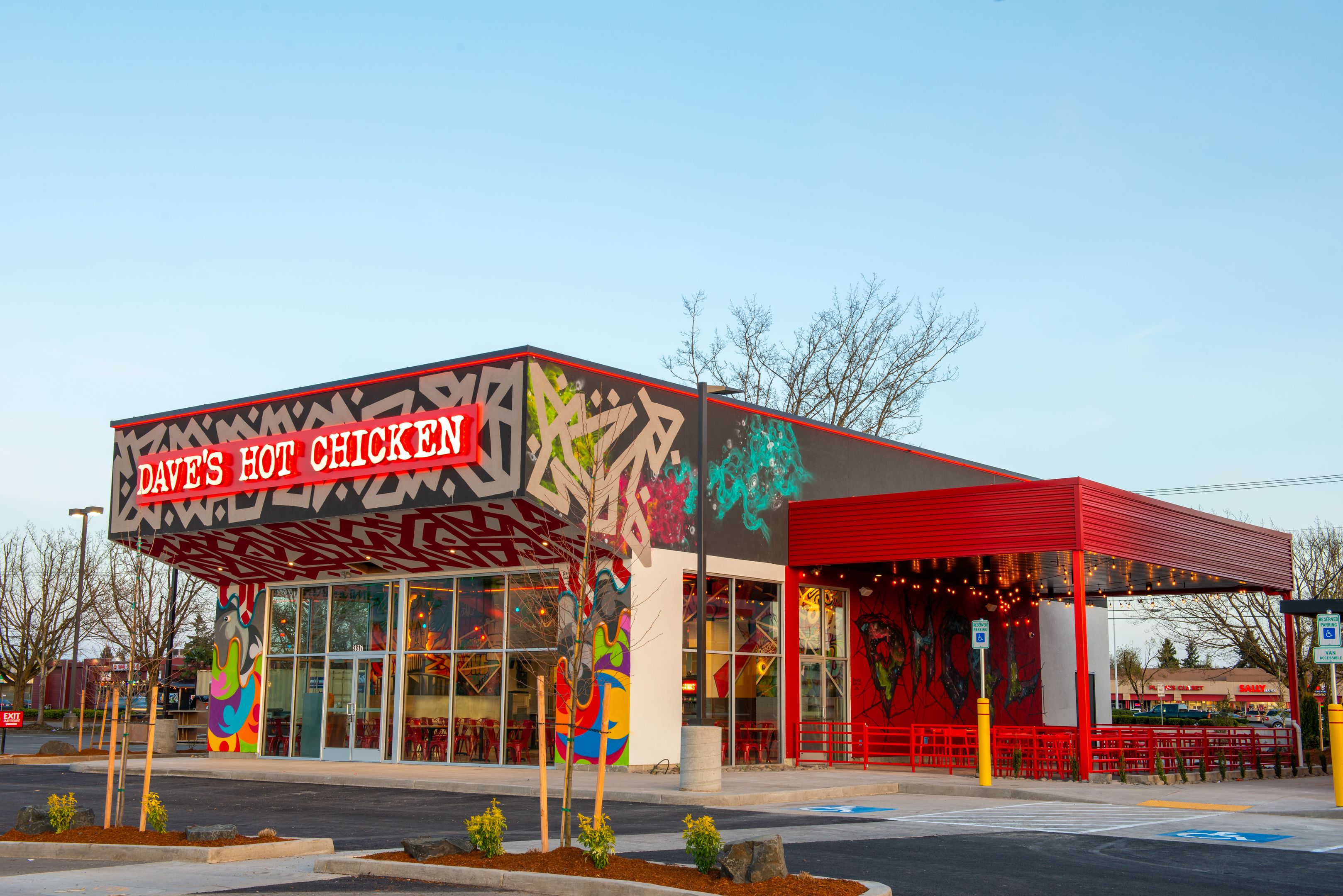Vista exterior del restaurante Dave's Hot Chicken