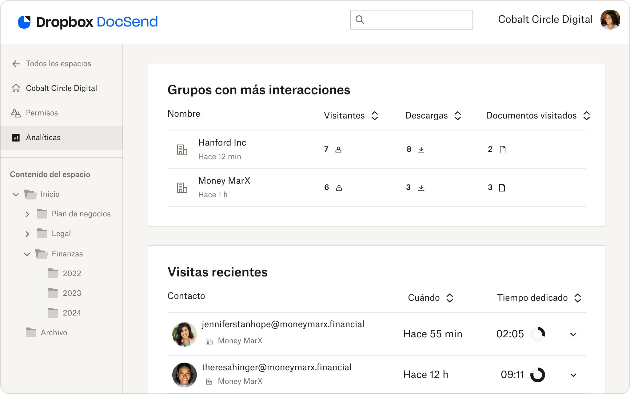 Captura de pantalla de la interfaz de usuario de Dropbox DocSend que muestra Advanced Data Rooms. Muestra analíticas de visitas recientes y grupos más activos.