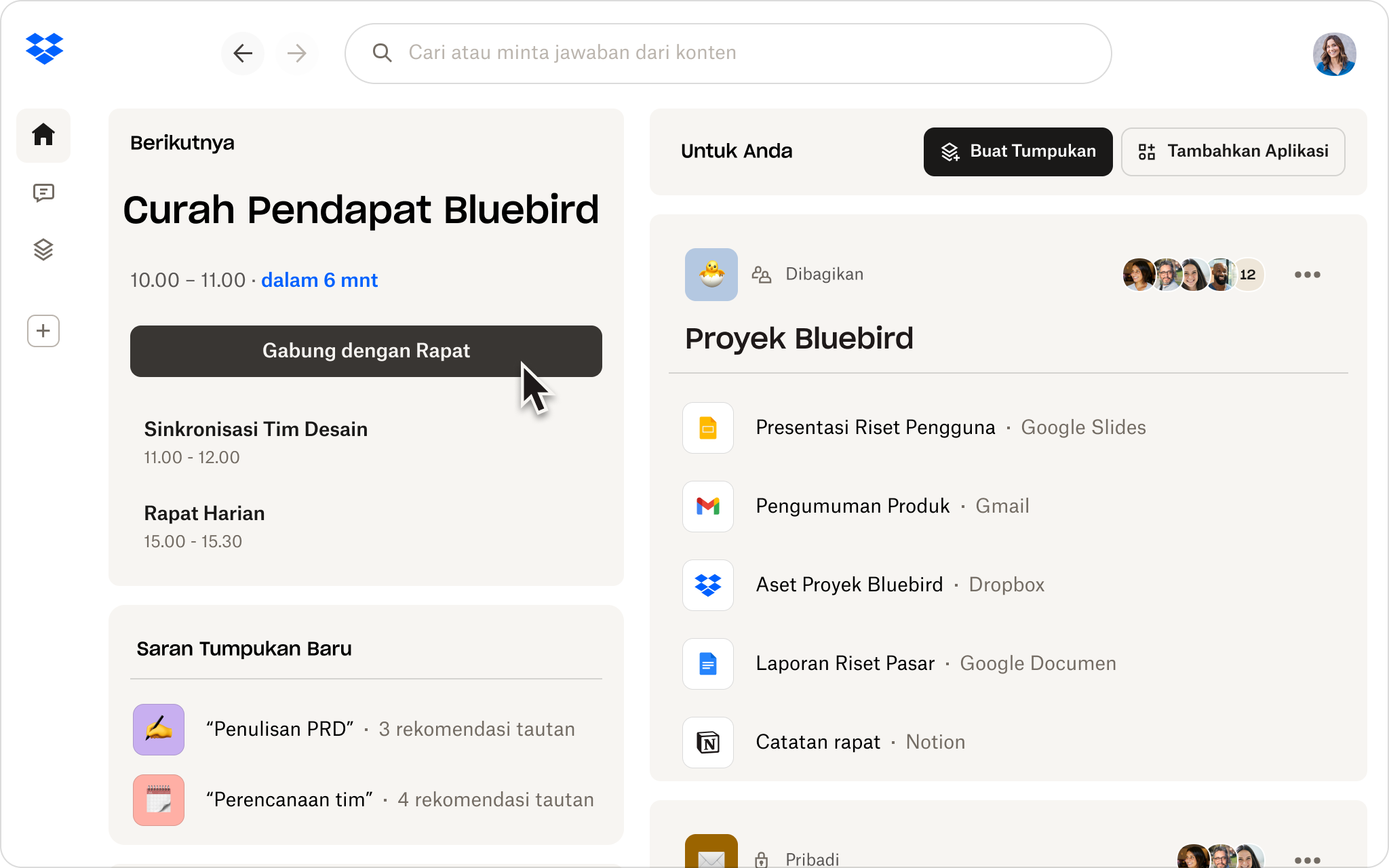 Animasi gambar menunjukkan pengguna mengetik “tujuan perusahaan” ke dalam bilah pencarian Dash, melihat konten dengan kata kunci unggulannya, lalu mengeklik file Dropbox Paper berjudul Company Objective Key Results (OKR).