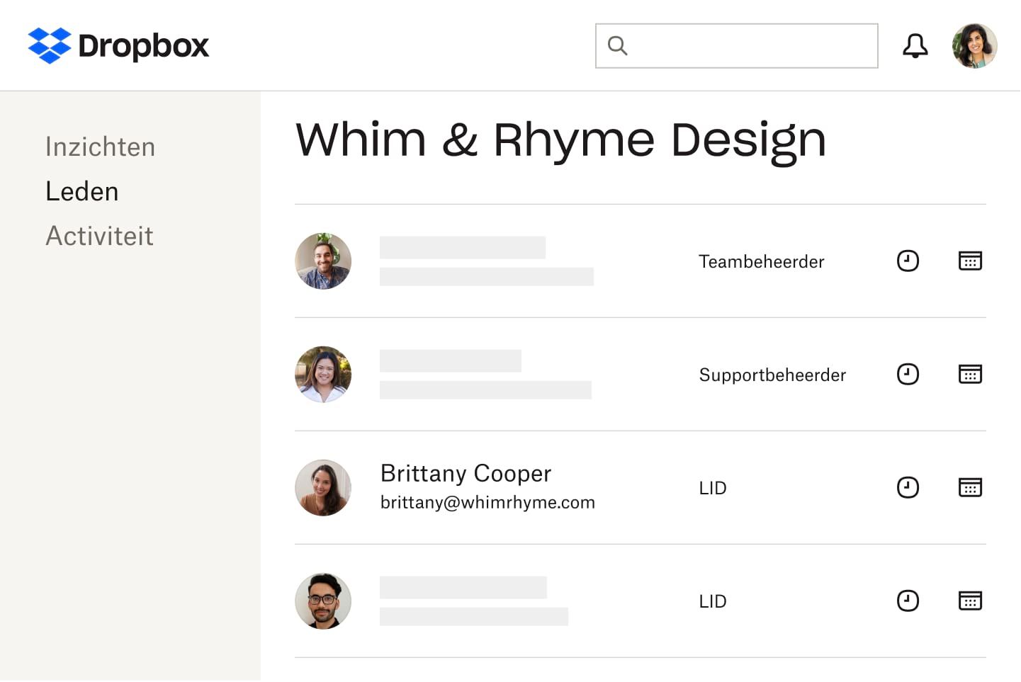 Een lijst met leden van een team en de verschillende niveaus voor toegang tot een gedeeld Dropbox-account, waaronder 'teambeheerder', 'supportbeheerder' en 'lid' 