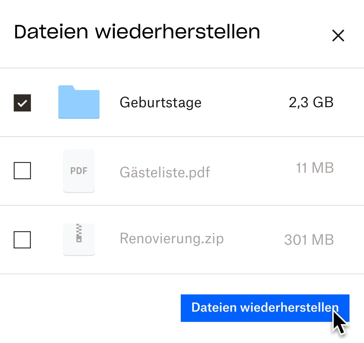 Ein Nutzer, der auf eine blaue Schaltfläche mit der Aufschrift „Dateien wiederherstellen“ klickt