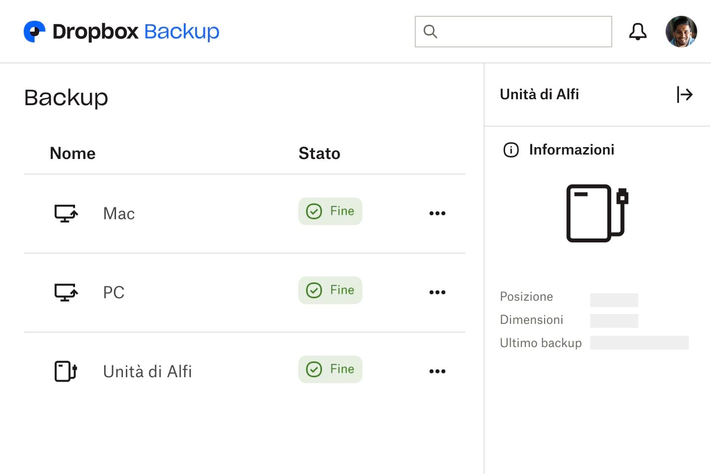 Un’immagine dell’interfaccia di Dropbox Backup con tre unità che hanno completato il backup e mostrano lo stato “Fine”.