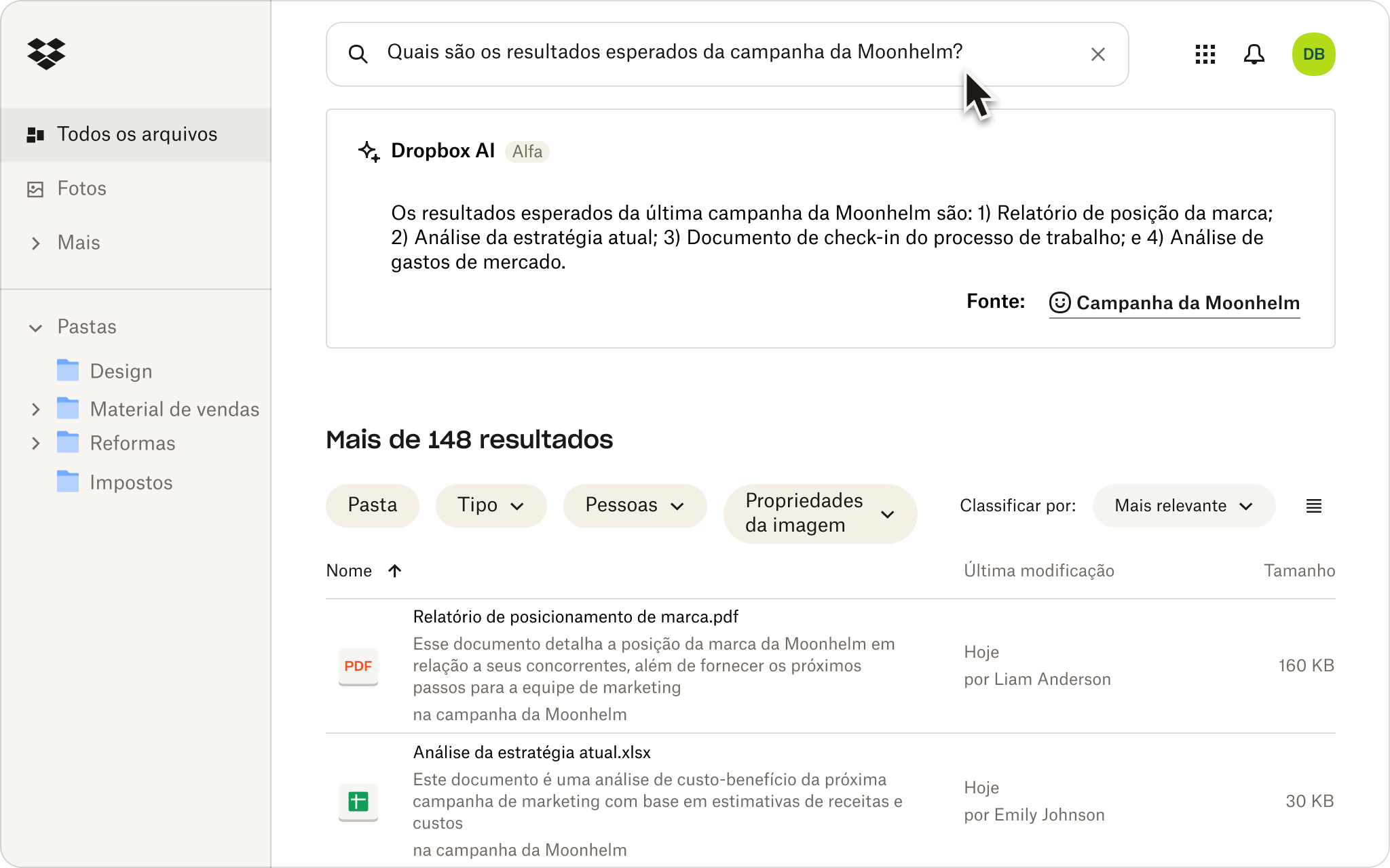 Uma captura de tela de alguém usando linguagem natural para buscar arquivos em seu armazenamento em nuvem do Dropbox.