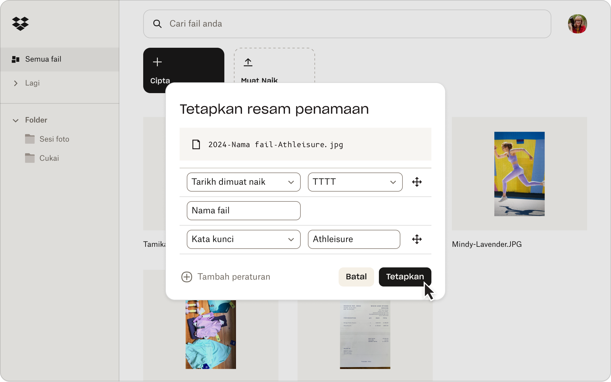 Tangkapan skrin antara muka Dropbox yang menunjukkan seseorang menetapkan konvensyen penamaan dalam penyimpanan awan mereka.
