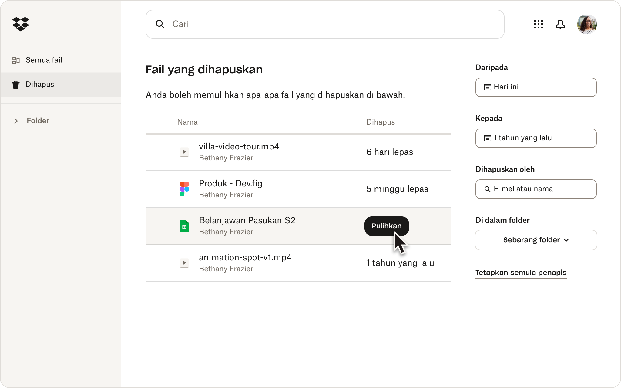 Tangkapan skrin antara muka Dropbox yang menunjukkan seseorang memeriksa fail yang dihapus dalam penyimpanan awan mereka.