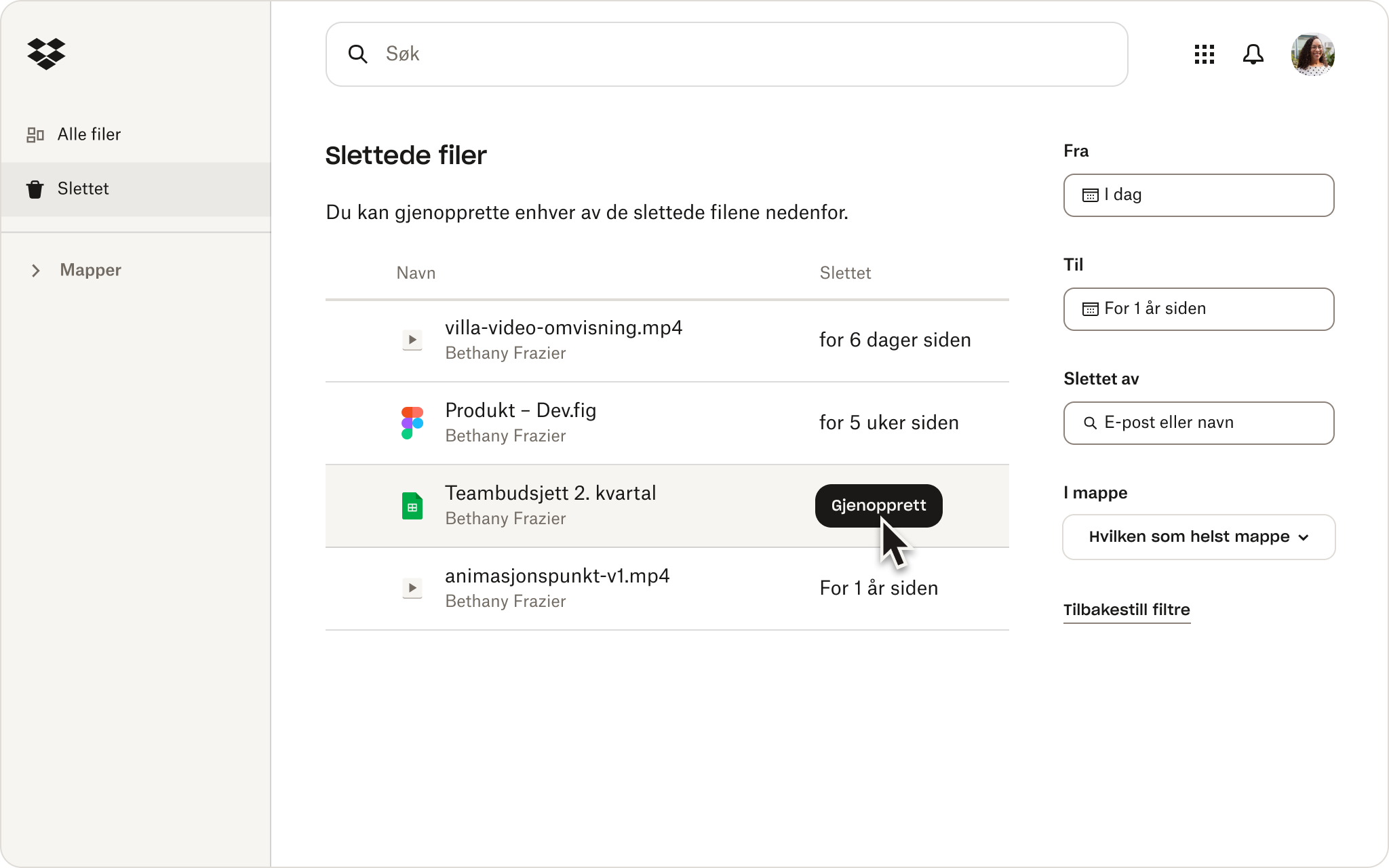 Et skjermbilde av Dropbox-grensesnittet som viser noen som gjennomgår de slettede filene i nettskylagringen sin.