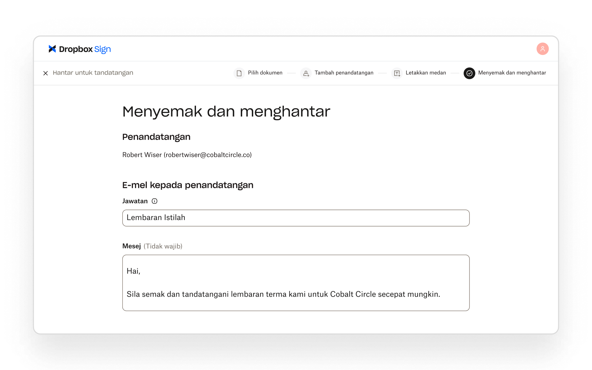 Dropbox Sign membolehkan pengguna menyemak butiran penandatangan dan menambah mesej e-mel tersuai sebelum menghantar dokumen untuk tandatangan.
