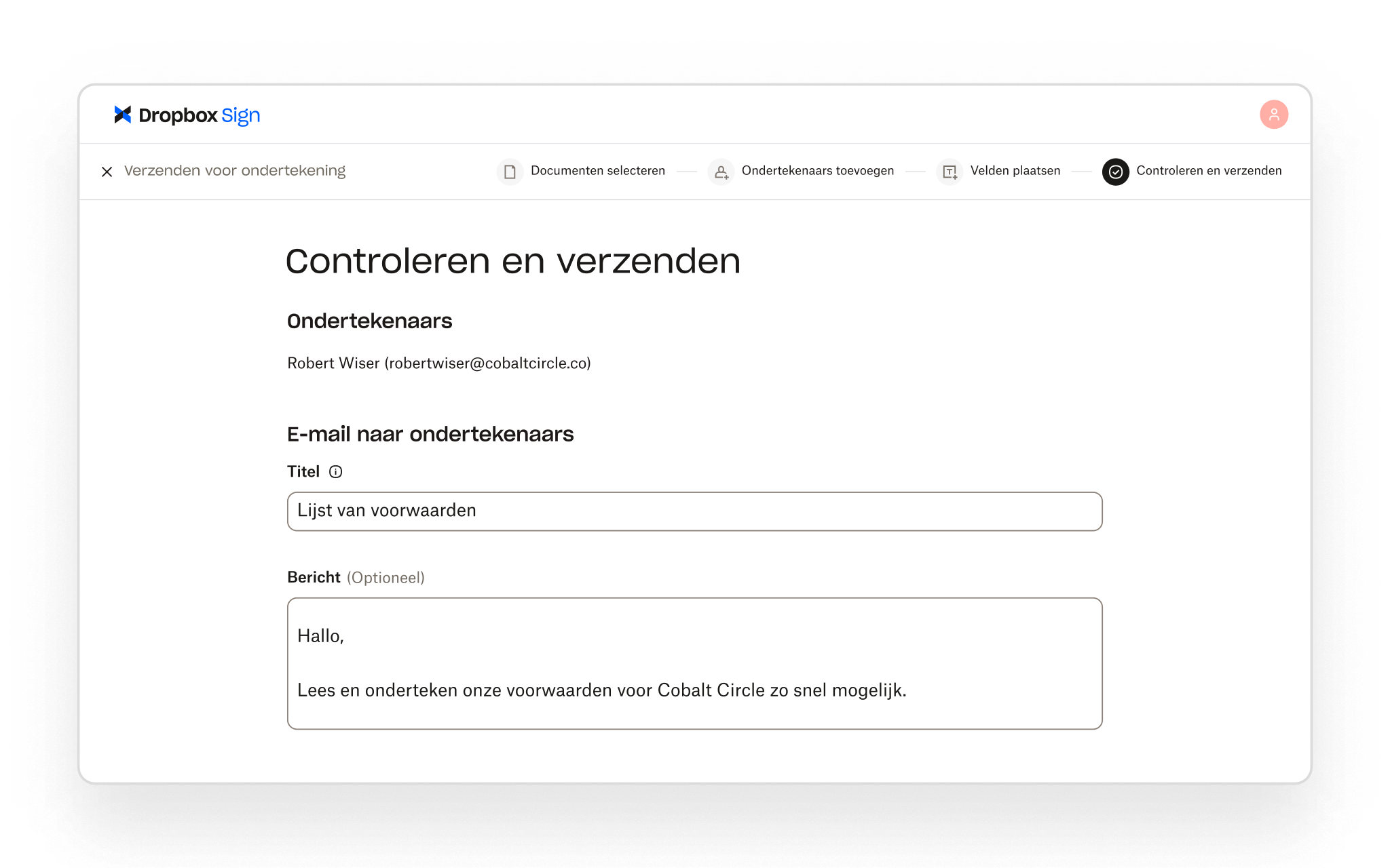 Met Dropbox Sign kunnen gebruikers de gegevens van de ondertekenaar controleren en een persoonlijk e-mailbericht toevoegen voordat ze een document ter handtekening versturen.