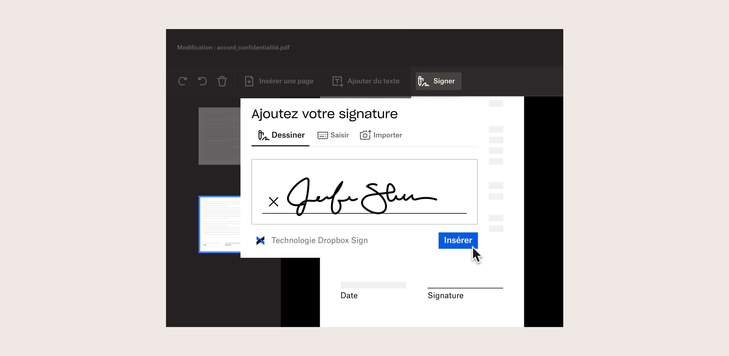 Personne insérant sa signature dans un document avec Dropbox Sign