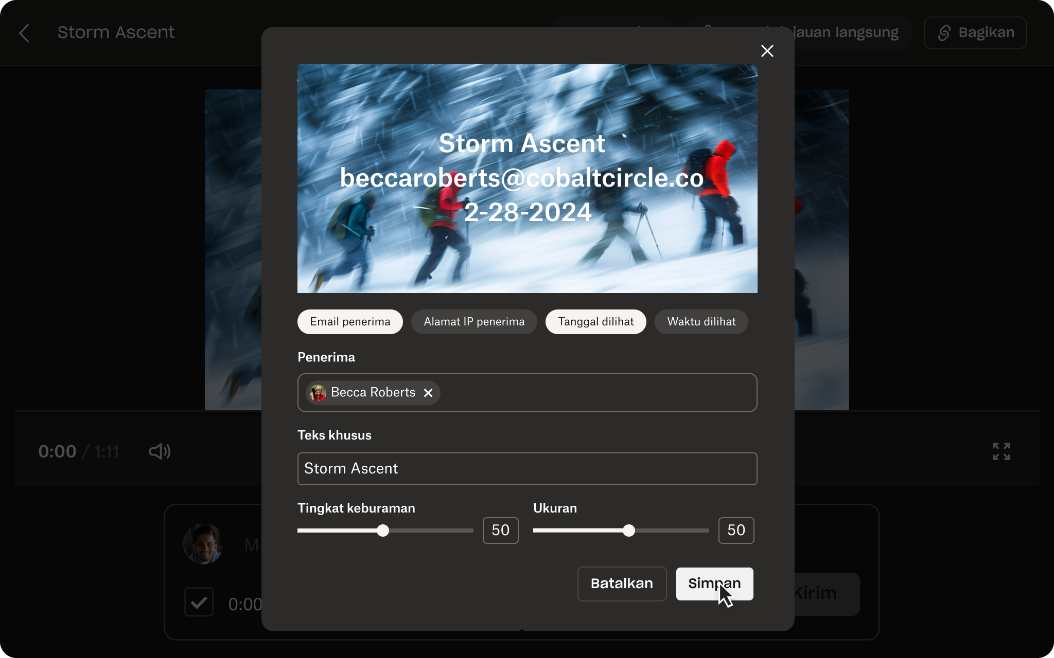 Tangkapan layar UI Dropbox Replay menunjukkan video orang-orang yang mendaki di tengah salju, dengan markah air teks menutupi video tersebut.